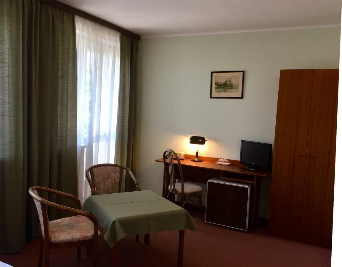Hotel-Pension Kamyk 布拉格 外观 照片